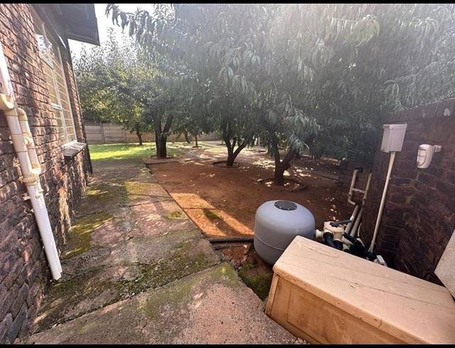 4 BEDROOM HOUSE FOR SALE IN VISAGIE PARK